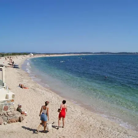 Hyères, accès mer (300m) par chemin privé