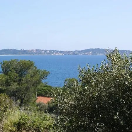 Hyères, accès mer (300m) par chemin privé Appartamento Hyères
